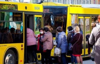 В Киеве вводят "гибридный" локдаун: новые запреты и ограничения
В Киеве вводят "гибридный" локдаун: новые запреты и ограничения