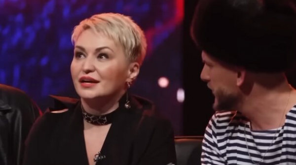 "Муси-пуси" Катя Лель призналась, что инопланетяне украли ее зубы: "Я была на их корабле... Даже лунок не осталось" "Муси-пуси" Катя Лель призналась, что инопланетяне украли ее зубы: "Я была на их корабле... Даже лунок не осталось"