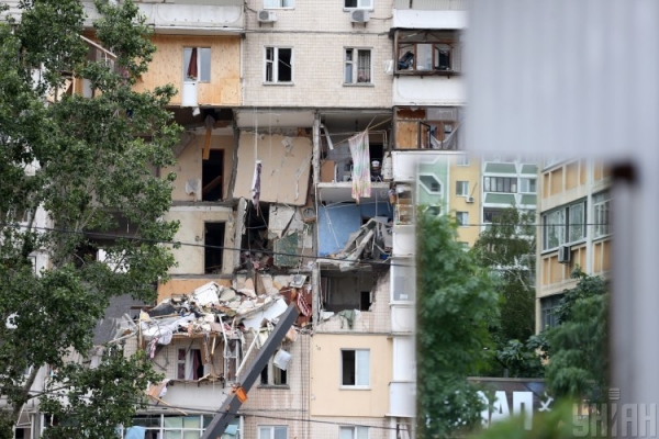 Трагедия на Позняках в Киеве: версии, жертвы, помощь пострадавшим и судьба дома
Трагедия на Позняках в Киеве: версии, жертвы, помощь пострадавшим и судьба дома