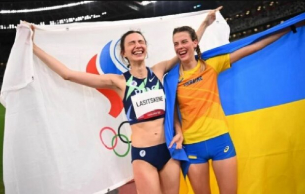 Ирина Фарион назвала украинскую чемпионку Магучих "биомусором" в прямом эфире Ирина Фарион назвала украинскую чемпионку Магучих "биомусором" в прямом эфире