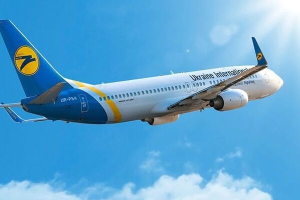
Украина эвакуирует граждан на 11 спецрейсах, но не бесплатно
 