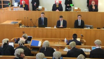 Женщина решила соблазнить двух мальчиков в парке, полиции сказала, что ничего не помнит: "Готова кататься до утра" Женщина решила соблазнить двух мальчиков в парке, полиции сказала, что ничего не помнит: "Готова кататься до утра"