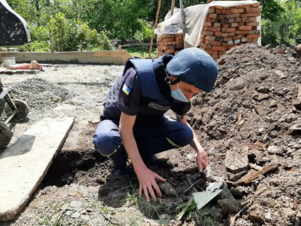 Как говорить с детьми о минной безопасности и уберечь от непоправимого: действенные советы для родителей Как говорить с детьми о минной безопасности и уберечь от непоправимого: действенные советы для родителей