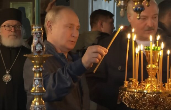 Вокруг владимира путина начались споры и он вынужден идти на уступки: "Мы понимаем, что там происходит" Вокруг владимира путина начались споры и он вынужден идти на уступки: "Мы понимаем, что там происходит"
