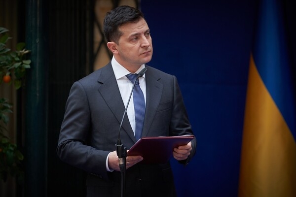 Зеленского поддерживает менее половины украинцев – опрос
Зеленского поддерживает менее половины украинцев – опрос