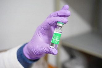 Можно ли подхватить COVID-19 через вакцину - ответ инфекциониста
Можно ли подхватить COVID-19 через вакцину - ответ инфекциониста