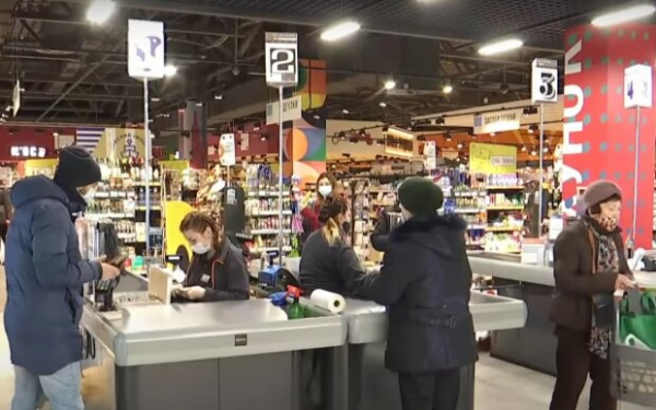 Бутерброды — новый деликатес? От новых цен на колбасу и сыр можно потерять сознание Бутерброды — новый деликатес? От новых цен на колбасу и сыр можно потерять сознание