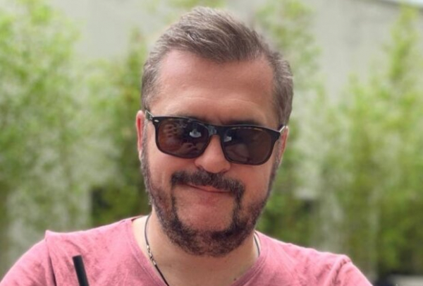 Александр Пономарев признался, как маскируется на улице: "Часто не узнают"