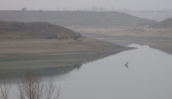 Крым без воды: как высохли водохранилища полуострова за 6 лет показали на фото
Крым без воды: как высохли водохранилища полуострова за 6 лет показали на фото