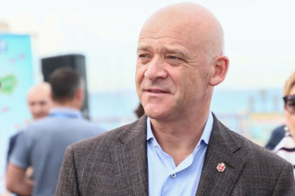 Мэр Одессы Геннадий Труханов оформил паспорт РФ и банковскую карточку в феврале 2022 года: фото документов