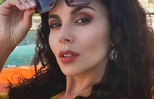 Настя Каменских показала, как Потап поддерживает ее во время концертов: "Самое главное" Настя Каменских показала, как Потап поддерживает ее во время концертов: "Самое главное"