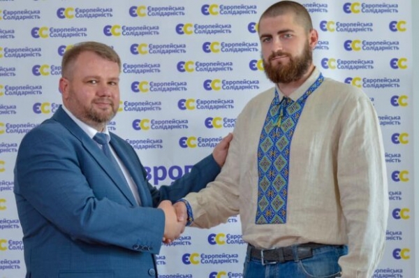 Цитировал Гитлера и боролся с ЛГБТ: от "ЕС" Порошенко баллотируется лидер "Эдельвейса" Цитировал Гитлера и боролся с ЛГБТ: от "ЕС" Порошенко баллотируется лидер "Эдельвейса"