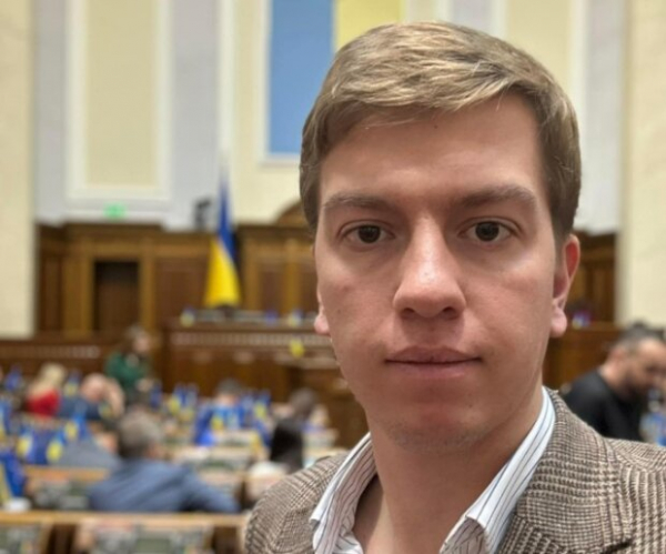Нардепы получили от государства более 2 млн грн на жилье: даже предатели связанные с россией Нардепы получили от государства более 2 млн грн на жилье: даже предатели связанные с россией