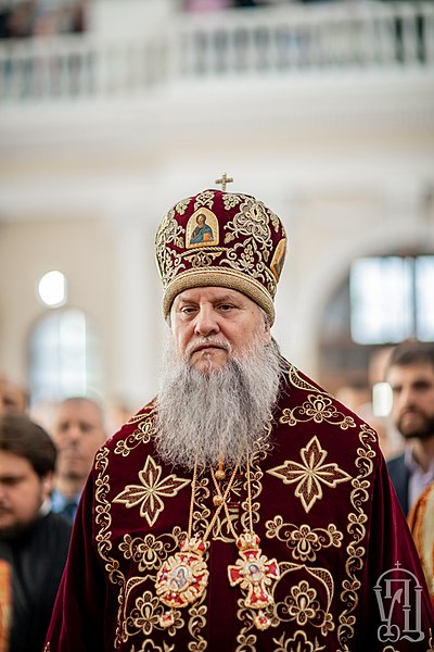 Президент Зеленский приостановил гражданство 13 иерархов УПЦ МП - СМИ
