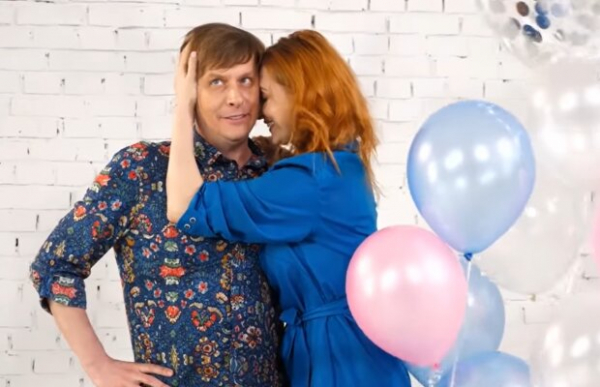 Жена Казанина из "Квартал 95" рассказала, как ей с сыном было нечего есть: "На завтрак - молоко, хорошо не прокисло" Жена Казанина из "Квартал 95" рассказала, как ей с сыном было нечего есть: "На завтрак - молоко, хорошо не прокисло"