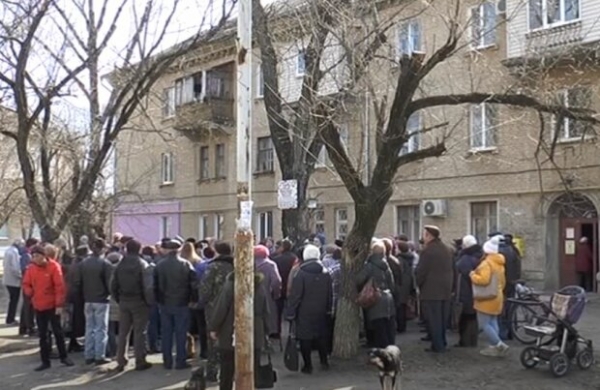 Главные новости за 31 марта: штурм парламента, бесплатные автомобили и отмена налогов Главные новости за 31 марта: штурм парламента, бесплатные автомобили и отмена налогов