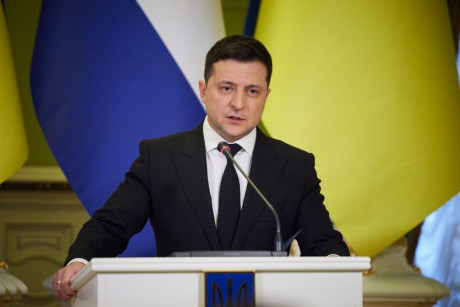 Украинским властям удалось стабилизировать курс гривны, она укрепляется, - Зеленский Украинским властям удалось стабилизировать курс гривны, она укрепляется, - Зеленский