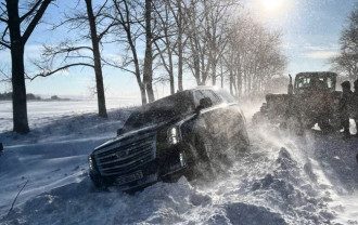 Украинские блогеры застряли в "снежной ловушке", ГСЧС отказалась помочь

                        