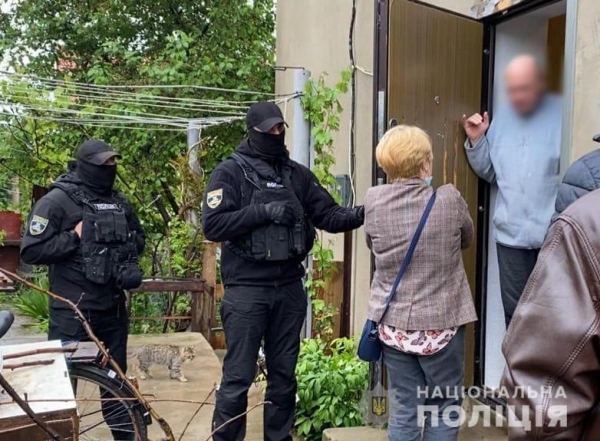 Под Одессой женщина-логопед и ее муж-педофил развращали детей

