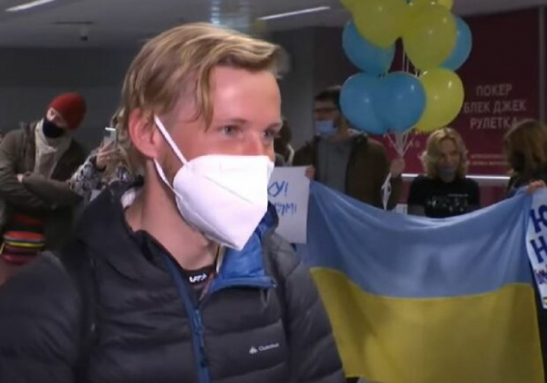 Гречка с чесноком на завтрак и ночевка у заробитчан: 32-летний украинец на велосипеде доехал до океана, вдохновив тысячи людей Гречка с чесноком на завтрак и ночевка у заробитчан: 32-летний украинец на велосипеде доехал до океана, вдохновив тысячи людей