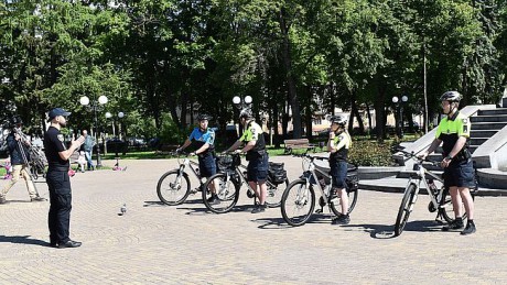 В Чернигове начал работу полицейский велопатруль