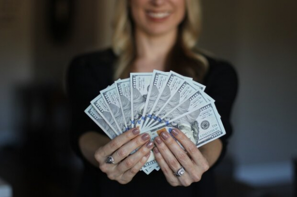 5 фраз, которые ставят на вас клеймо бедняка: избавьтесь от них, и деньги польются рекой 5 фраз, которые ставят на вас клеймо бедняка: избавьтесь от них, и деньги польются рекой