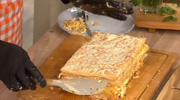 Соленый "Наполеон" с курицей: Руслана Писанка открыла свои секреты приготовления праздничной закуски Соленый "Наполеон" с курицей: Руслана Писанка открыла свои секреты приготовления праздничной закуски