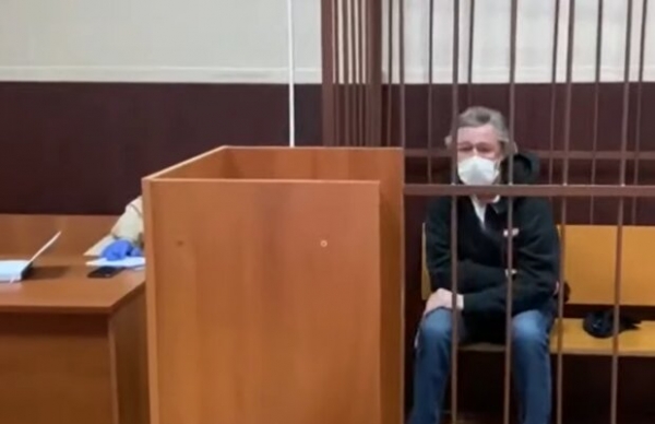 Скандальный Панин, защищая Ефремова, атаковал Жириновского - "Поместить в психбольницу"