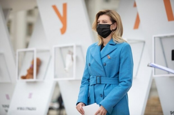 Елена Зеленская лишилась зрения ради украинцев: "Темная комната никогда не заканчивается" Елена Зеленская лишилась зрения ради украинцев: "Темная комната никогда не заканчивается"