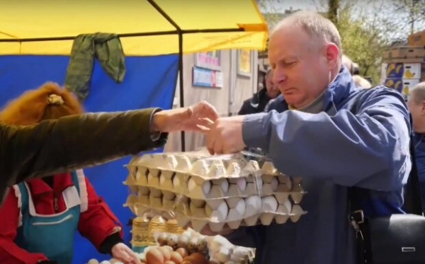 Яйца стали доступнее для украинцев: как изменились ценники в супермаркетах Яйца стали доступнее для украинцев: как изменились ценники в супермаркетах
