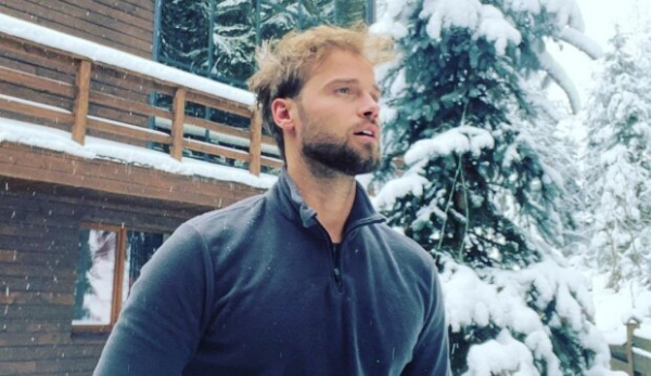 "Холостяк" Алекс Топольский сделал свой выбор в 12 сезоне: начинаются прятки, скоро премьера "Холостяк" Алекс Топольский сделал свой выбор в 12 сезоне: начинаются прятки, скоро премьера