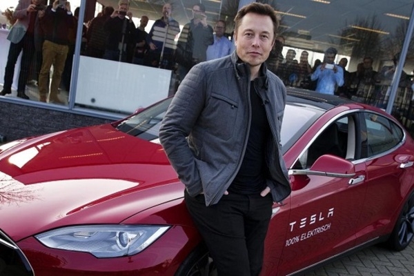 Маск возобновил работу завода Tesla несмотря на запрет власти
Маск возобновил работу завода Tesla несмотря на запрет власти