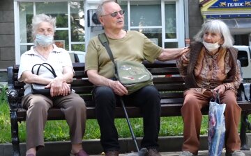 Пенсионеров вызывают на службу: у кого есть шансы избежать призыва Пенсионеров вызывают на службу: у кого есть шансы избежать призыва