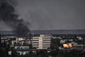 "Залетали гранаты и снаряды": у врага потери после "взрывного" совещания в Северодонецке
