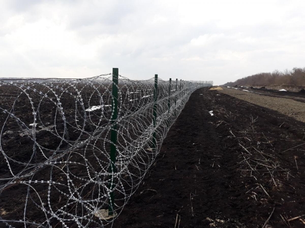Завершение проекта Стена на границе с РФ перенесли на длительный срок
Завершение проекта Стена на границе с РФ перенесли на длительный срок