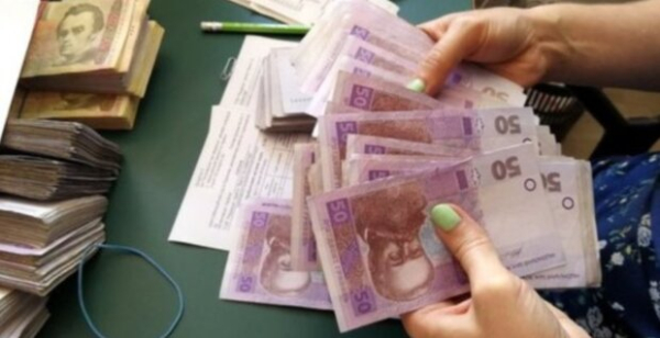 Главные новости за 23 июля: украинцам готовят новый налог и социальные выплаты, а деньги уклонистов уже подсчитали