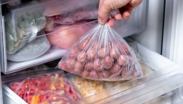 Есть их точно не захочется: какие продукты нельзя замораживать - потеряют вкус и полезные свойства Есть их точно не захочется: какие продукты нельзя замораживать - потеряют вкус и полезные свойства