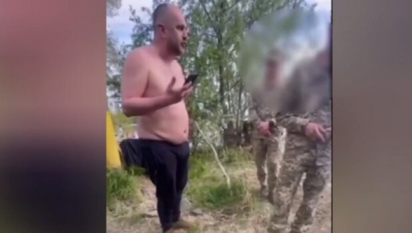Ходил пьяный, позорил погоны, но до сих пор в должности: глава Дарницкого ТЦК Руслан Тригуб доказал, что скандал можно тихонько пересидеть Ходил пьяный, позорил погоны, но до сих пор в должности: глава Дарницкого ТЦК Руслан Тригуб доказал, что скандал можно тихонько пересидеть