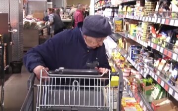 Одноразовая "прибавка" к пенсии: пожилые украинцы могут получить почти 11 000 гривен Одноразовая "прибавка" к пенсии: пожилые украинцы могут получить почти 11 000 гривен