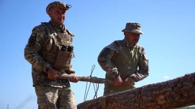 Первое гражданское судно прошло через новый гумкоридор в Черном море - Зеленский
Первое гражданское судно прошло через новый гумкоридор в Черном море - Зеленский