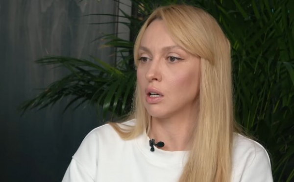 Оля Полякова рассказала, как незнакомка кинулась в её объятия и заставила рыдать в три ручья: "Одно горе на всех" Оля Полякова рассказала, как незнакомка кинулась в её объятия и заставила рыдать в три ручья: "Одно горе на всех"