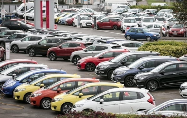 Апрельские автопродажи в ЕС упали в три раза Апрельские автопродажи в ЕС упали в три раза