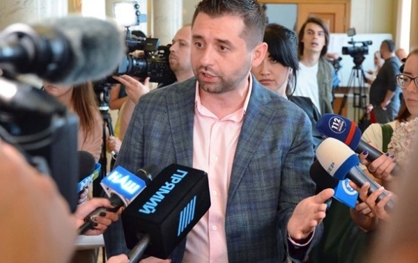 Арахамия заявил о кадровых изменениях в Кабмине Арахамия заявил о кадровых изменениях в Кабмине