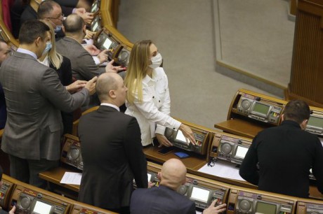 Рада не поддержала законопроект об отмене перевода часов Рада не поддержала законопроект об отмене перевода часов