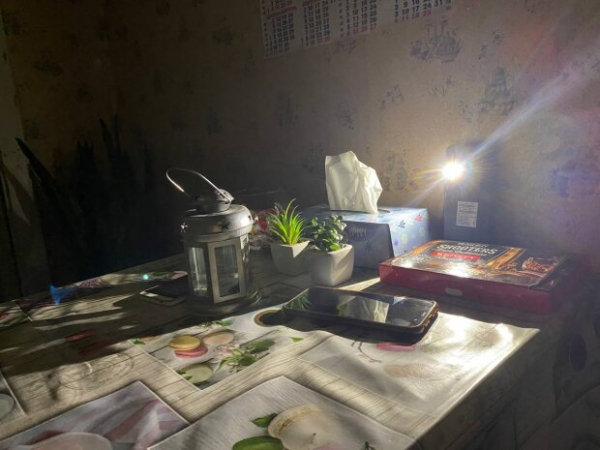 В темноте по 7 часов: украинцам показали свежие графики отключения света
