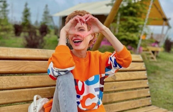 Елена-Кристина Лебедь из "Аферисты в сетях" продала себя незнакомцу за 10 тысяч гривен: "Кофе будет с привкусом" Елена-Кристина Лебедь из "Аферисты в сетях" продала себя незнакомцу за 10 тысяч гривен: "Кофе будет с привкусом"