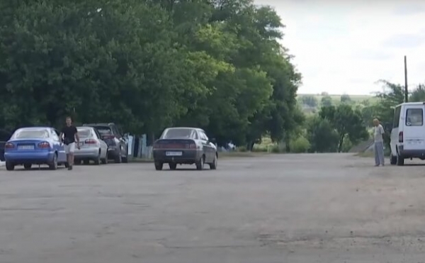 Под Николаевом злобная парочка 10 лет издевалась над пенсионером: "Заковали в цепи..." Под Николаевом злобная парочка 10 лет издевалась над пенсионером: "Заковали в цепи..."