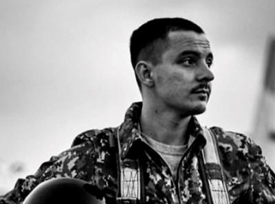 До последнего отводил подбитый самолет от домов: на Донетчине героически погиб 24-летний летчик
До последнего отводил подбитый самолет от домов: на Донетчине героически погиб 24-летний летчик