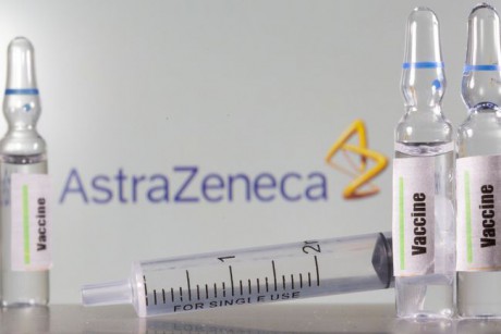Нет никаких признаков образования тромбов из-за вакцины AstraZeneca, - регулятор ЕС