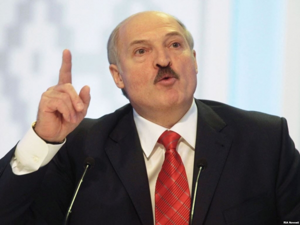 "Пыз*ець": Лукашенко разделил Слугу народа
"Пыз*ець": Лукашенко разделил Слугу народа